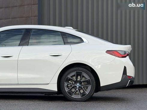 BMW i4 2022 - фото 18