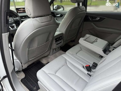 Audi Q7 2018 - фото 22