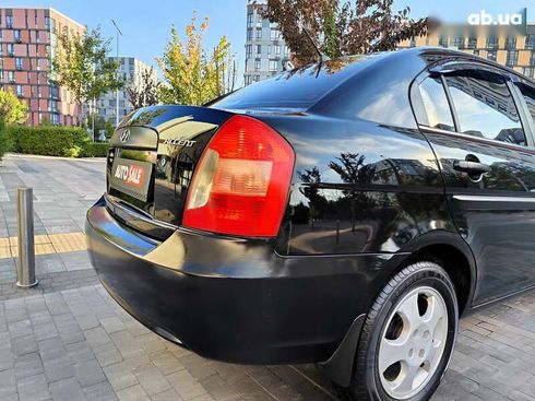 Hyundai Accent 2008 - фото 18