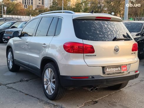 Volkswagen Tiguan 2012 серый - фото 11