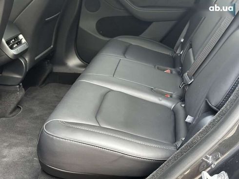 Tesla Model Y 2024 - фото 15
