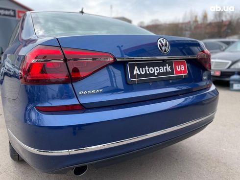 Volkswagen Passat 2017 синий - фото 11