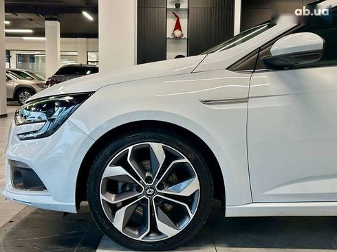 Renault Megane 2018 - фото 6