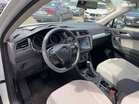 Volkswagen Tiguan 2020 - фото 11