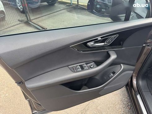 Audi Q7 2017 - фото 16