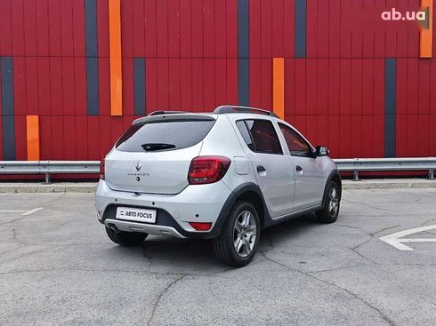 Renault Sandero 2021 - фото 8