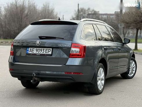 Skoda Octavia 2018 - фото 5