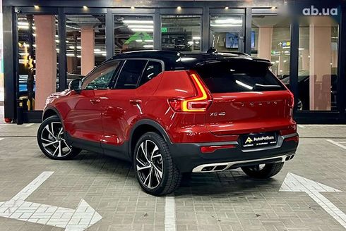 Volvo XC40 2022 - фото 9