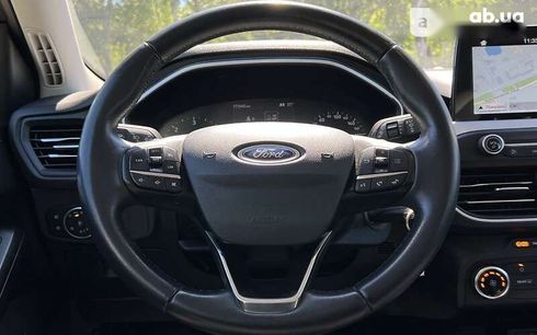 Ford Focus 2018 - фото 11