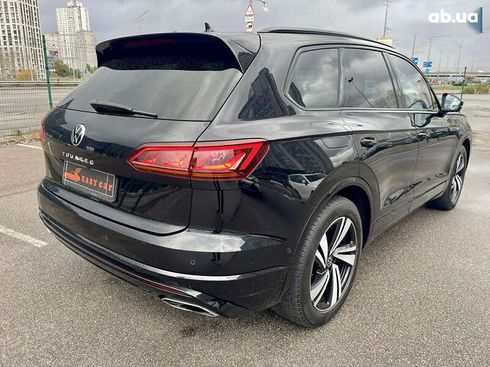 Volkswagen Touareg 2020 - фото 8