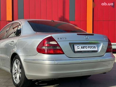 Mercedes-Benz E-Класс 2004 - фото 6