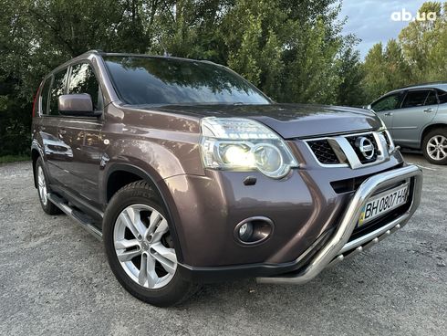 Nissan X-Trail 2012 пурпурный - фото 8