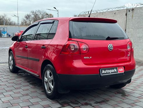Volkswagen Golf 2007 красный - фото 3