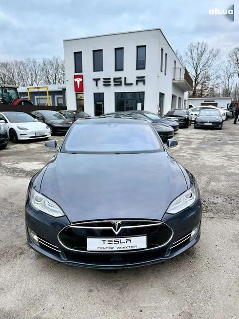 Tesla Model S 2014 - фото 9