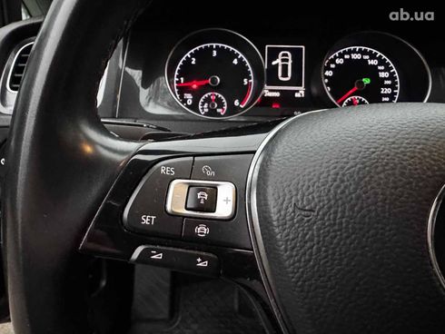 Volkswagen Golf 2019 серый - фото 23