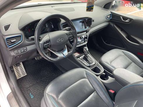 Hyundai Ioniq 2016 - фото 19