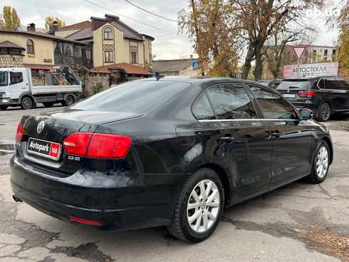 Volkswagen Jetta 2013 черный - фото 8