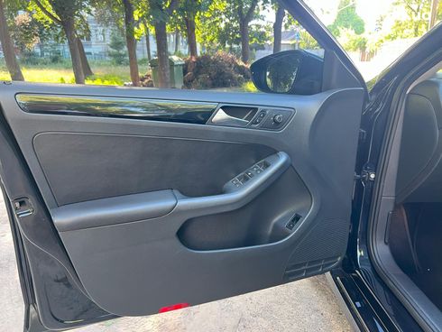 Volkswagen Jetta 2016 черный - фото 9