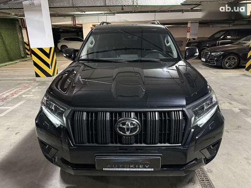 Toyota Land Cruiser Prado 2023 - фото 3
