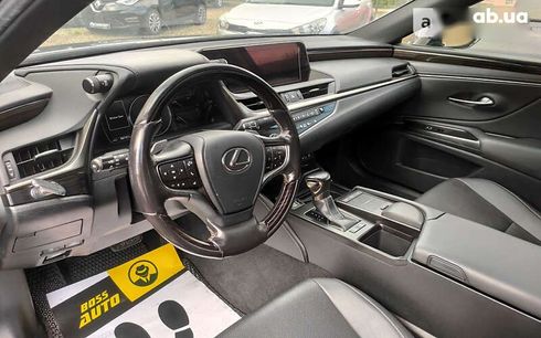 Lexus ES 2019 - фото 10