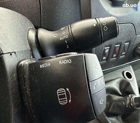 Renault Master 2016 - фото 26