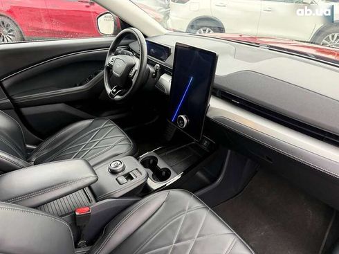 Ford Mustang Mach-E 2022 - фото 8