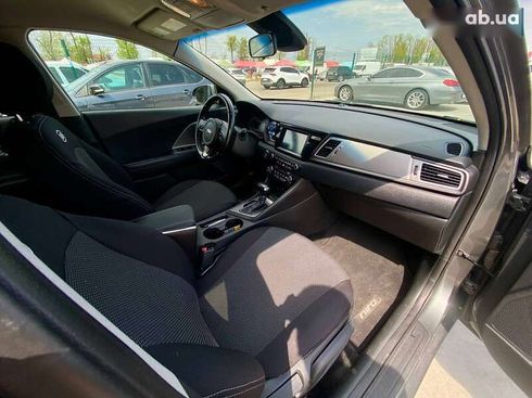 Kia Niro 2017 - фото 17