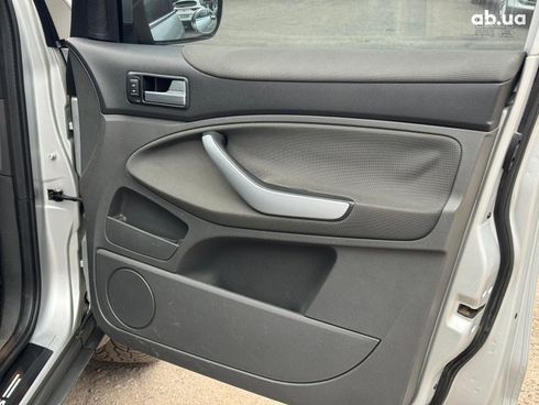 Ford Kuga 2011 серый - фото 23