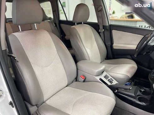 Toyota RAV4 2013 - фото 20