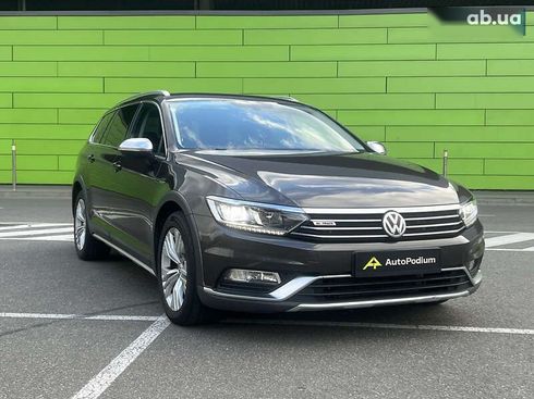 Volkswagen passat alltrack 2017 - фото 5