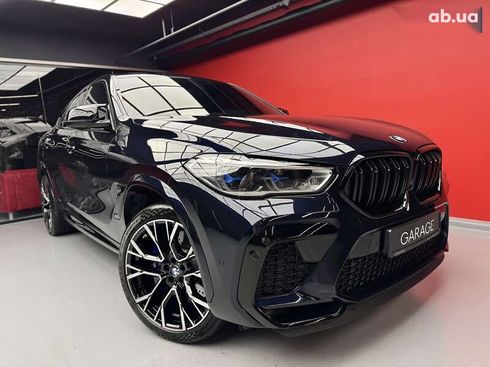 BMW X6 M 2022 - фото 11