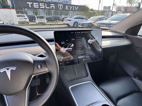 Tesla Model Y 2021 - фото 8