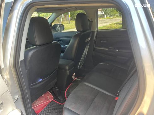 Mitsubishi Outlander 2018 серый - фото 4