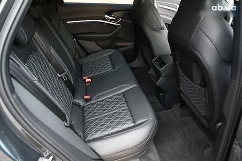 Audi E-Tron 2021 - фото 9