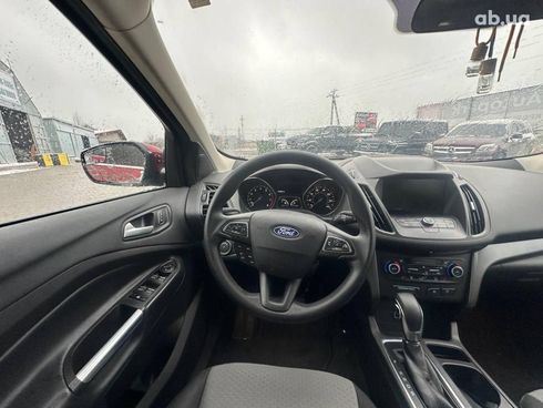 Ford Escape 2019 красный - фото 30