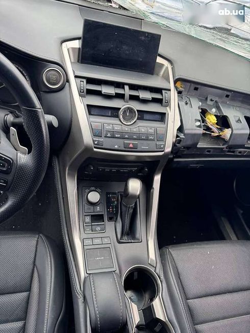 Lexus NX 2015 - фото 15