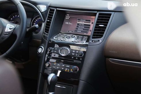 Infiniti QX70 2014 - фото 18