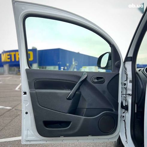 Renault Kangoo 2019 - фото 17