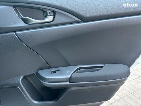 Honda Civic 2016 белый - фото 20