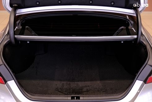 Toyota Camry 2019 серый - фото 9