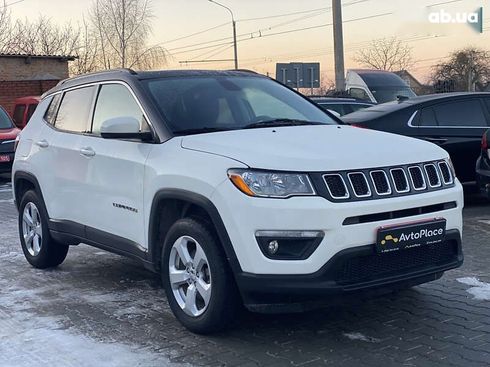 Jeep Compass 2018 - фото 10