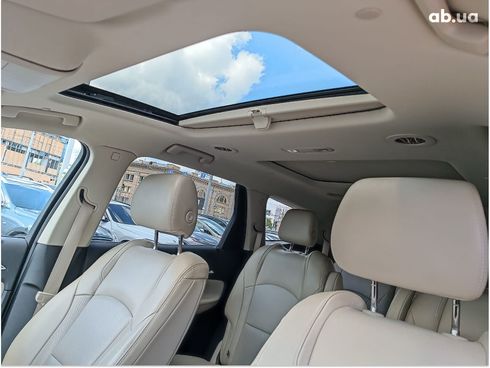 Buick Enclave 2017 красный - фото 23