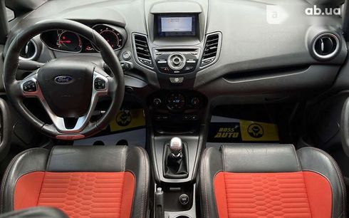 Ford Fiesta 2016 - фото 15