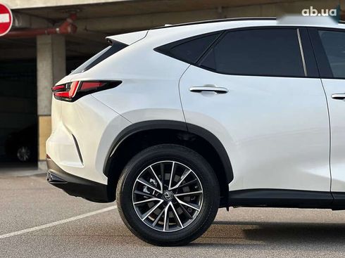 Lexus NX 2022 - фото 13