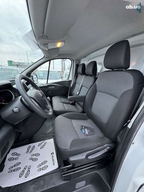 Renault Trafic 2020 - фото 15