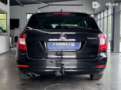 Skoda Superb 2012 - фото 12