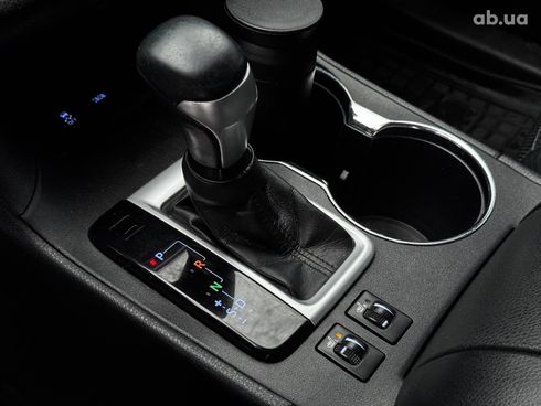 Toyota Highlander 2016 серый - фото 20