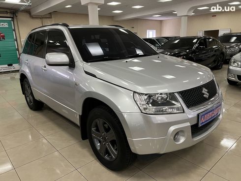 Suzuki Grand Vitara 2006 серебристый - фото 12