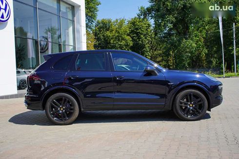 Porsche Cayenne 2015 - фото 11