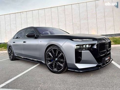 BMW i7 2022 - фото 14